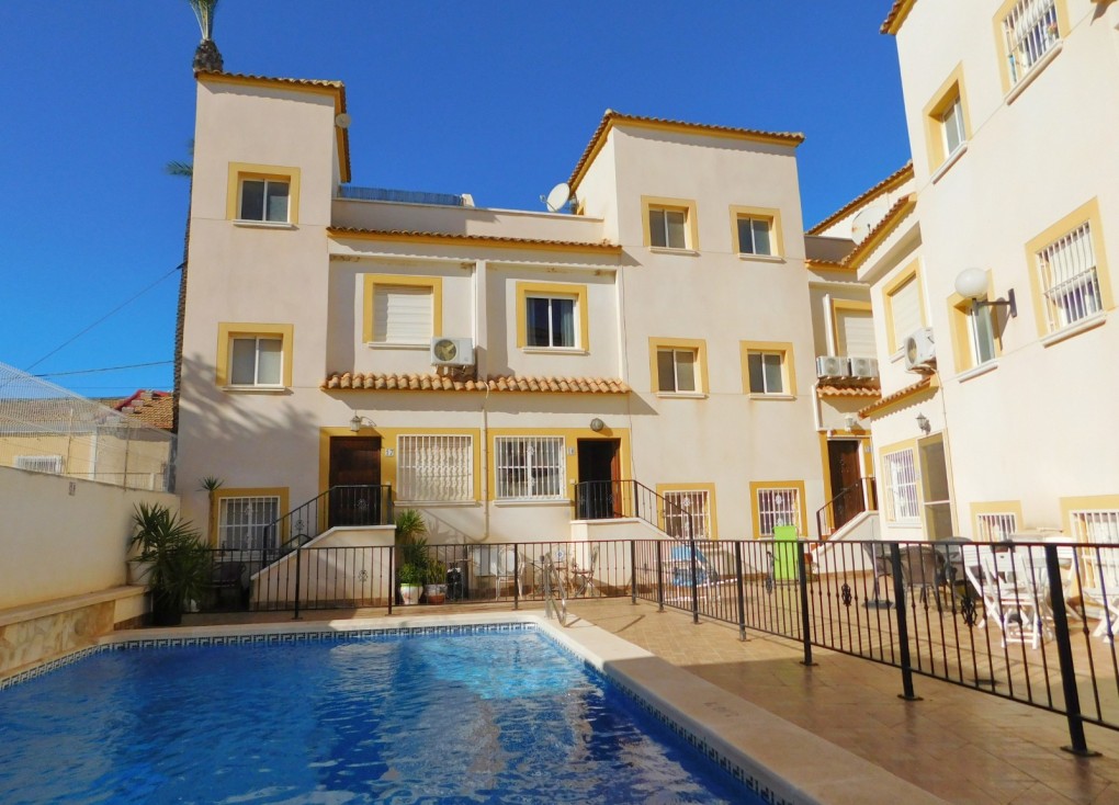 Long Term Rental - Semi-Detached - Torremendo