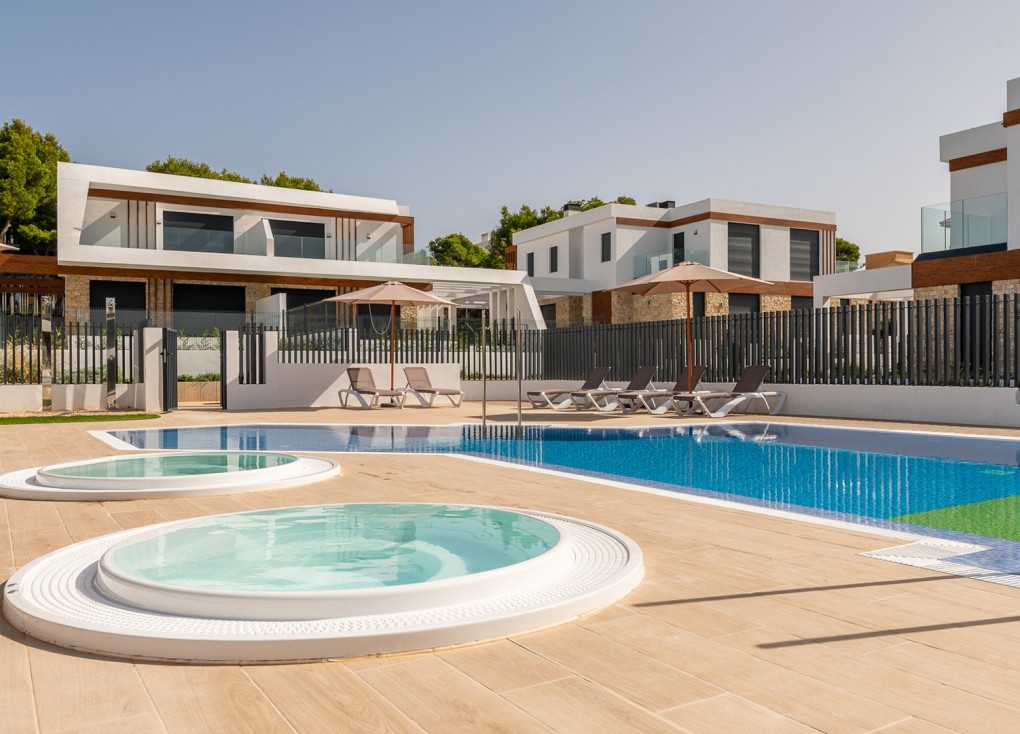 Nybyggen - Parhus/Radhus - Capdepera - Spain