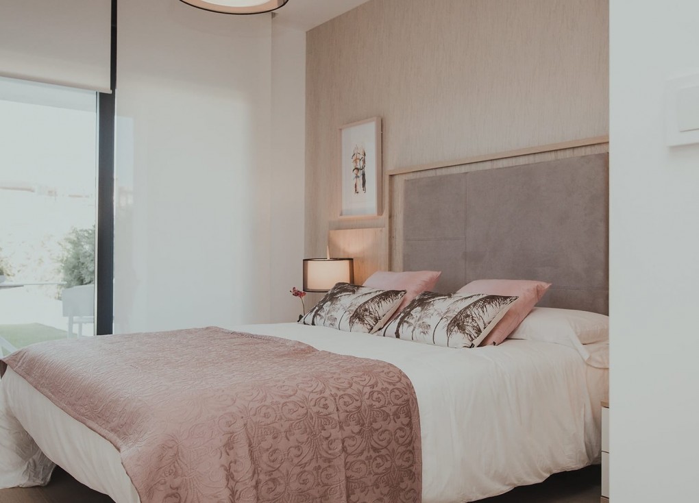 Obra nueva - Apartamento / piso - Estepona (Málaga) - Spain