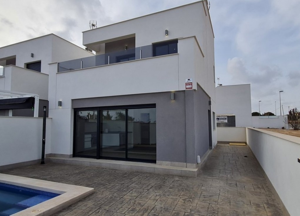 Obra nueva - Chalet - Orihuela Costa
