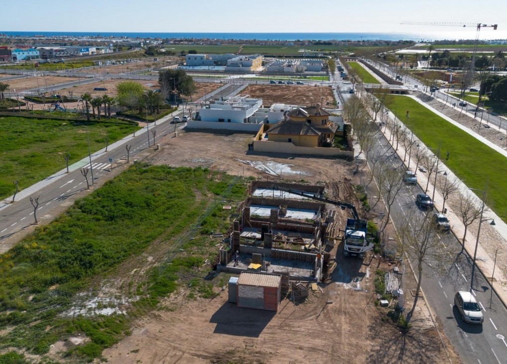Obra nueva - Chalet - Pilar de la Horadada
