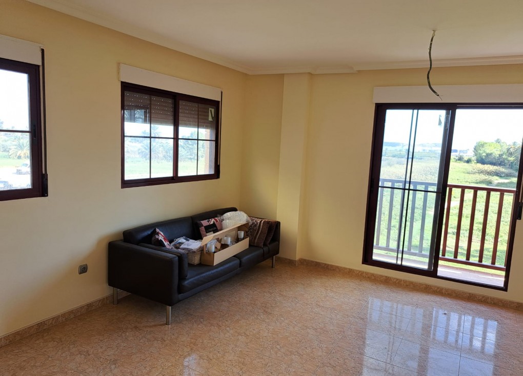 Resale - Apartment - Albatera