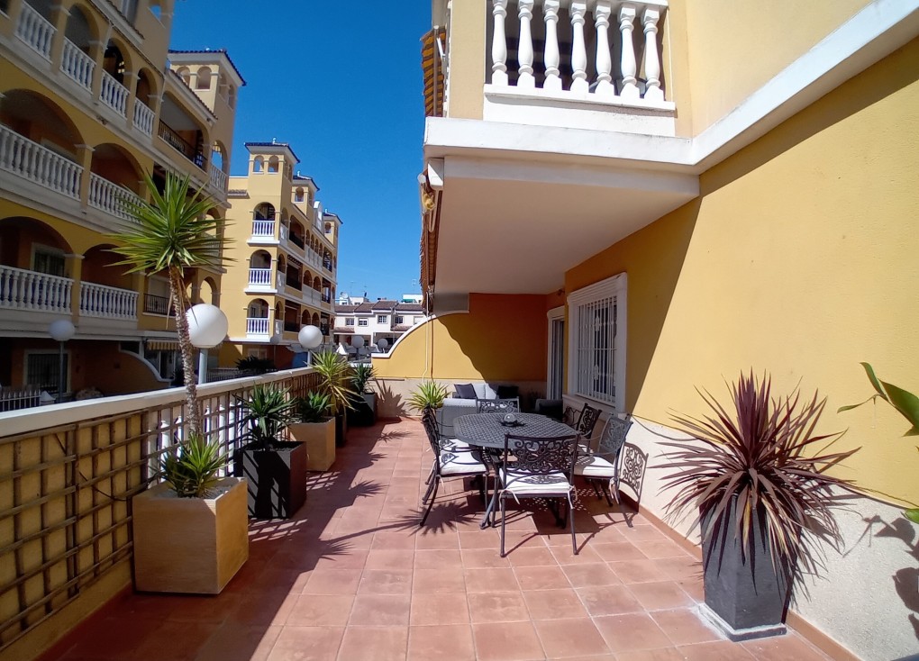 Resale - Apartment - Algorfa