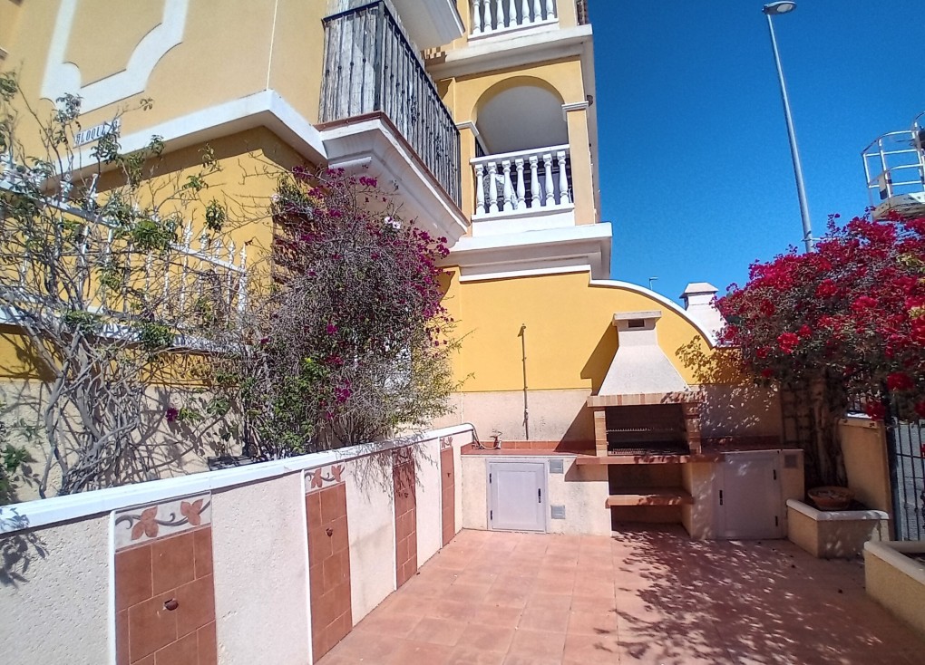 Resale - Apartment - Algorfa