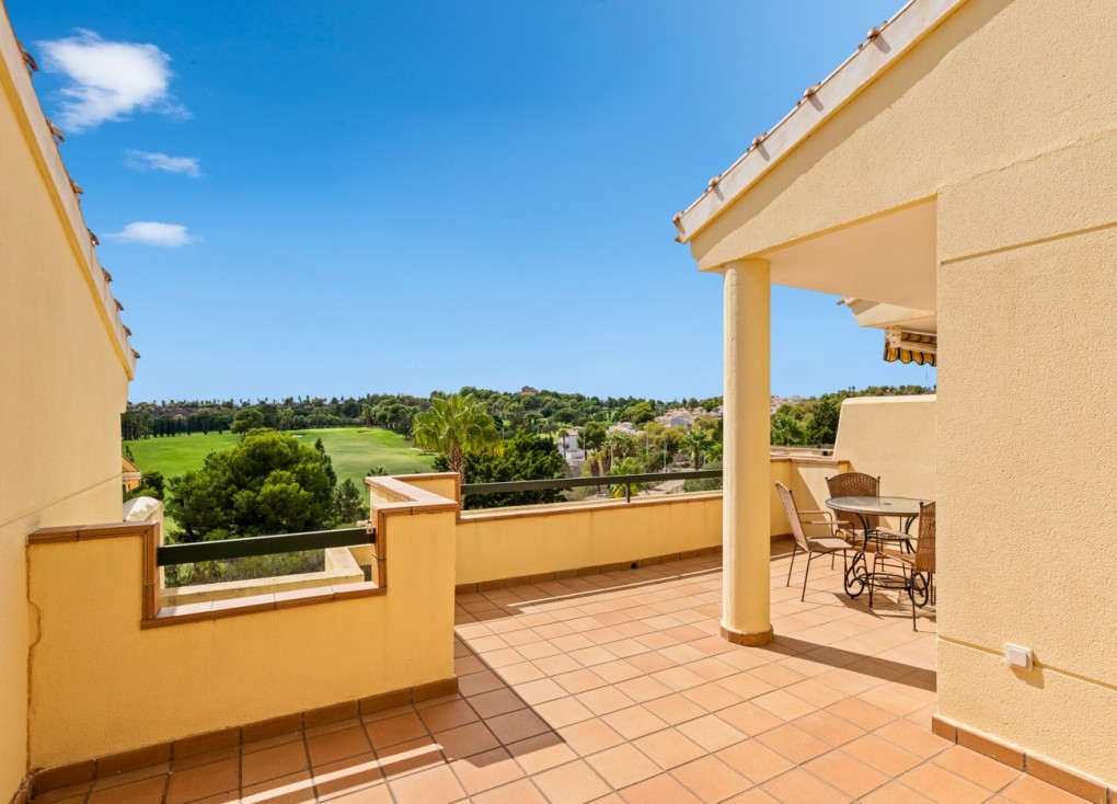 Resale - Apartment - Campoamor