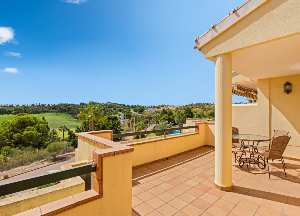 Resale - Apartment - Campoamor