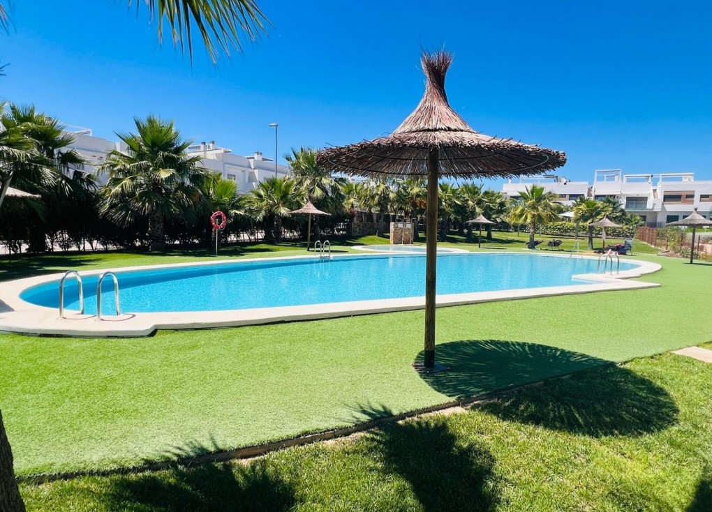 Resale - Apartment - Entre Naranjos - Vistabella Golf