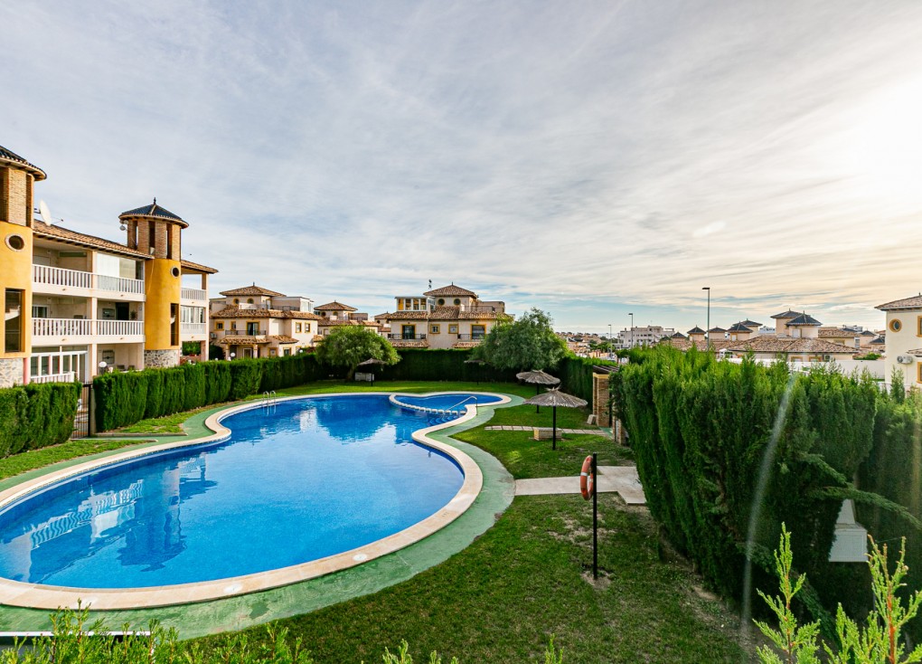 Resale - Apartment - La Zenia