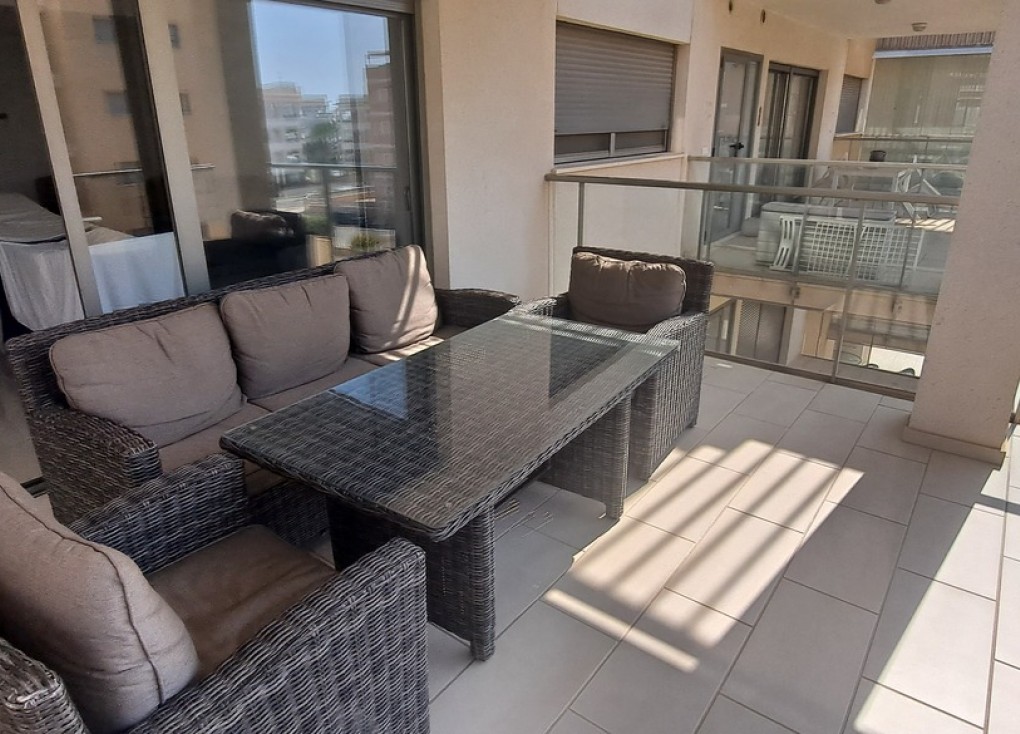 Resale - Apartment - Los Dolses - Villamartín