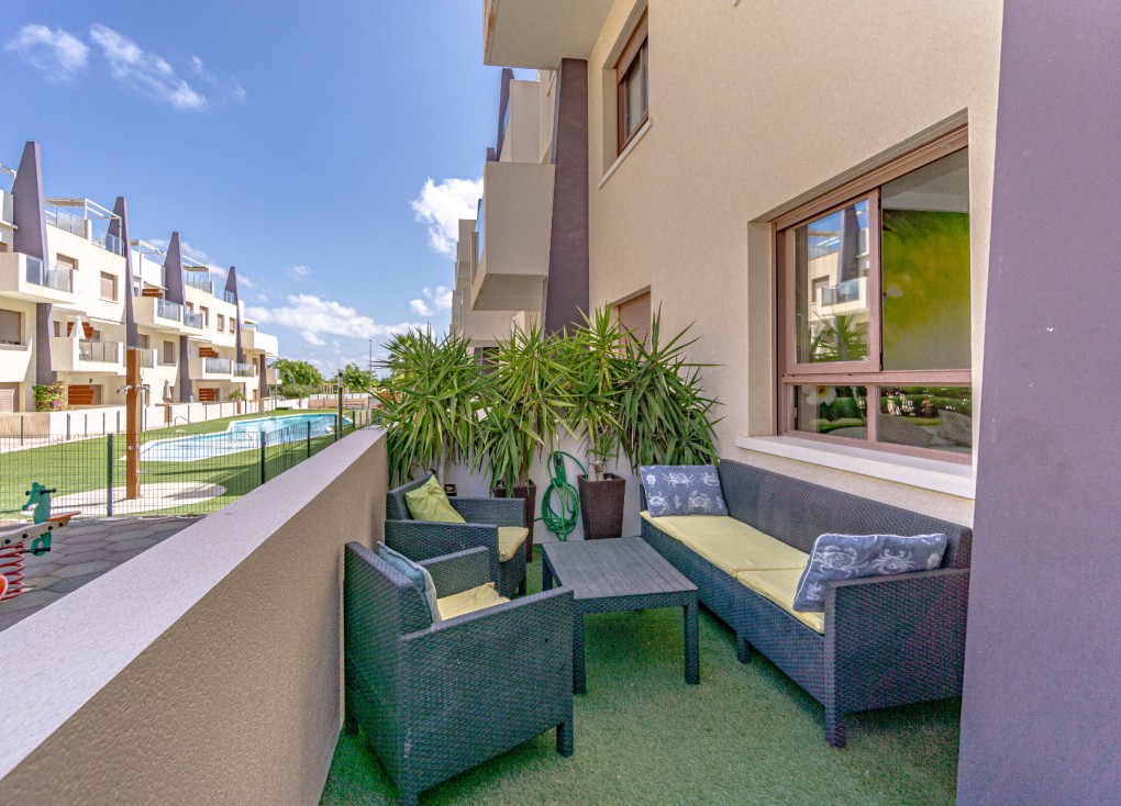 Resale - Apartment - Mil Palmeras