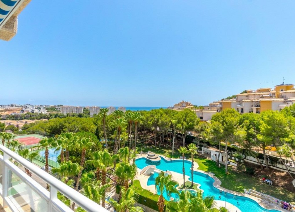 Resale - Apartment - Orihuela Costa - Campoamor