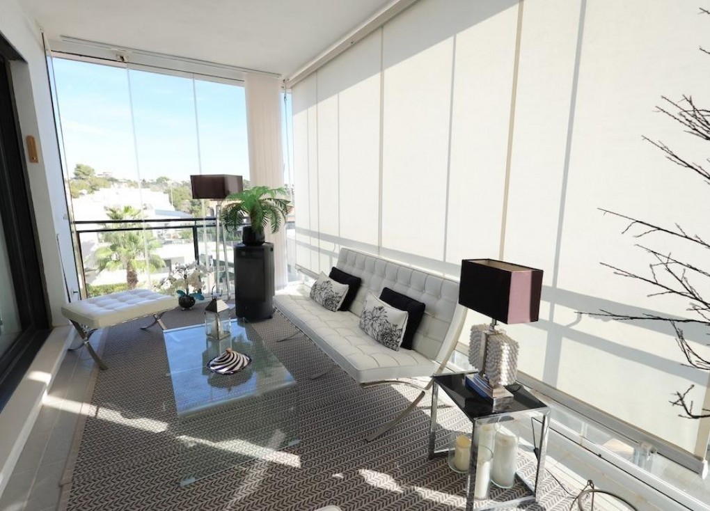 Resale - Apartment - Orihuela Costa - Campoamor
