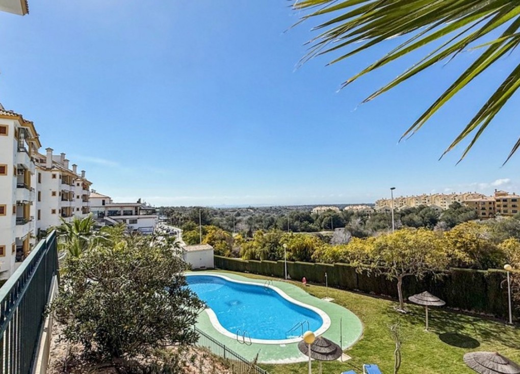 Resale - Apartment - Orihuela Costa - Campoamor