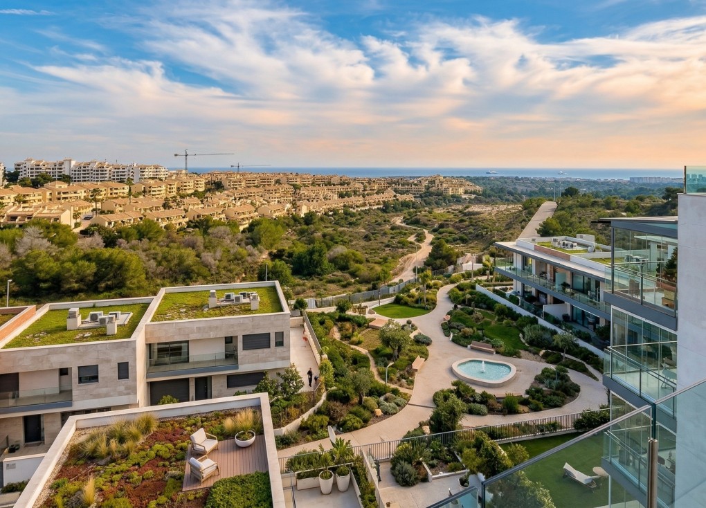 Resale - Apartment - Orihuela Costa - Campoamor