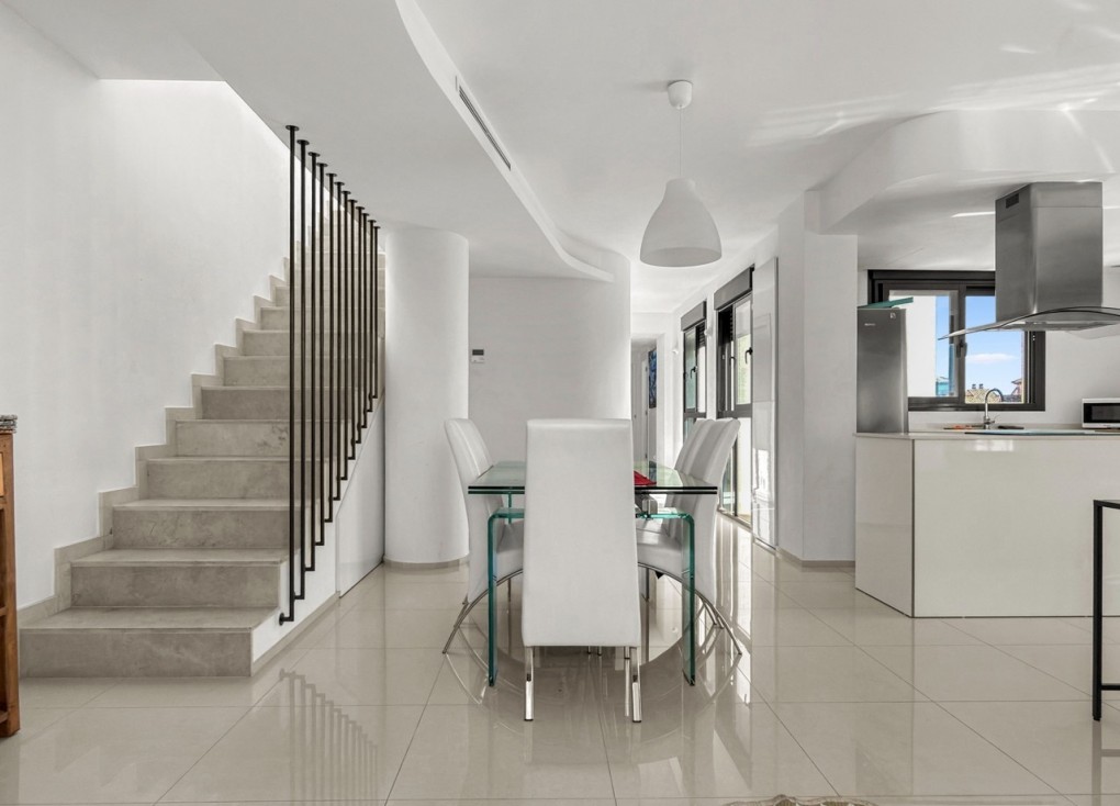 Resale - Apartment - Orihuela Costa - La Zenia