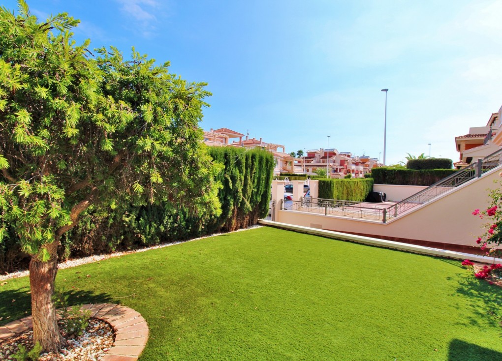 Resale - Apartment - Orihuela Costa - Playa Flamenca