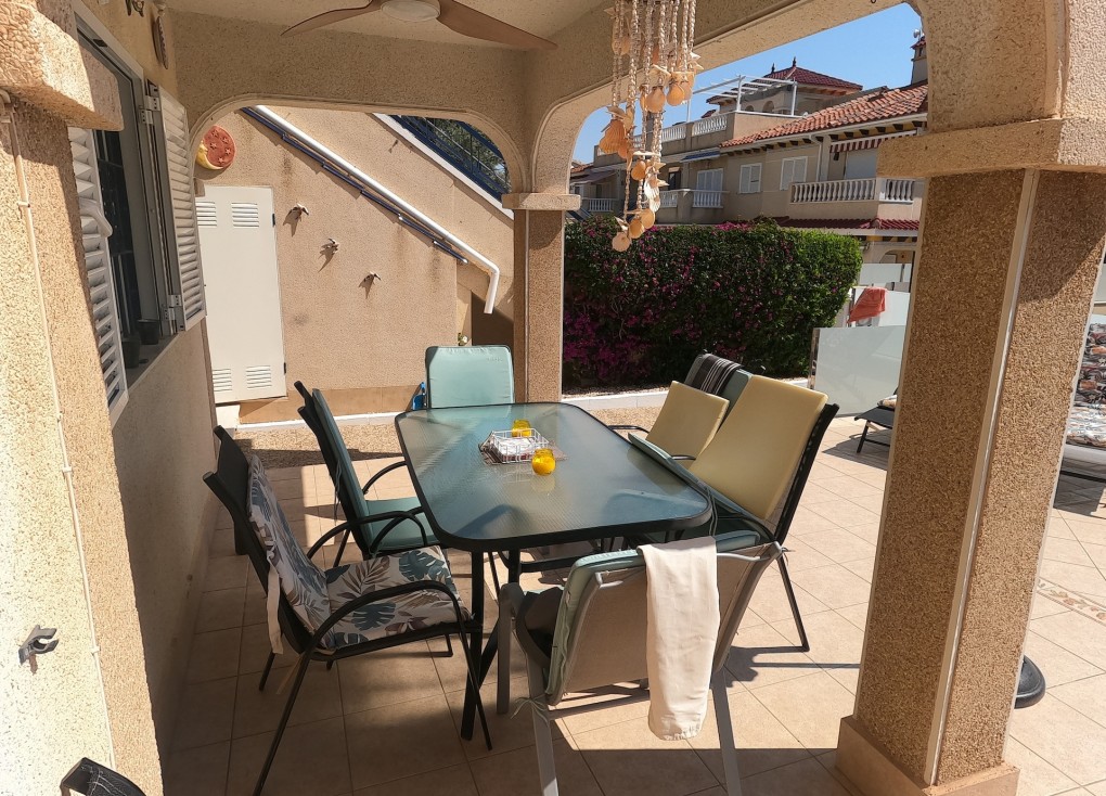 Resale - Apartment - Orihuela Costa - Playa Flamenca