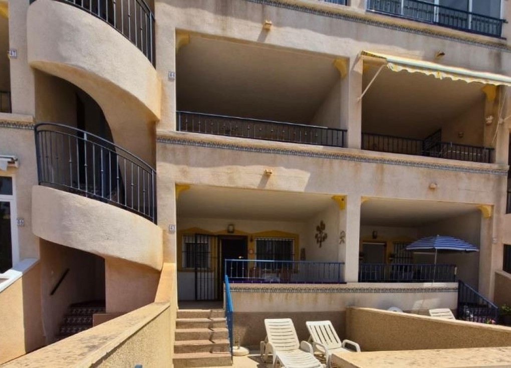 Resale - Apartment - Orihuela Costa - Punta Prima