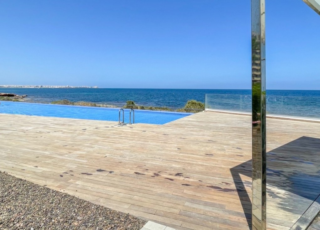 Resale - Apartment - Orihuela Costa - Punta Prima