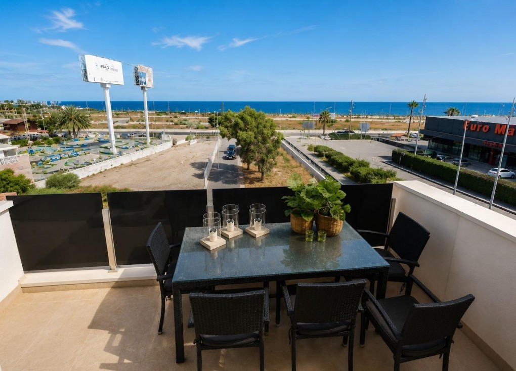 Resale - Apartment - Orihuela Costa - Punta Prima