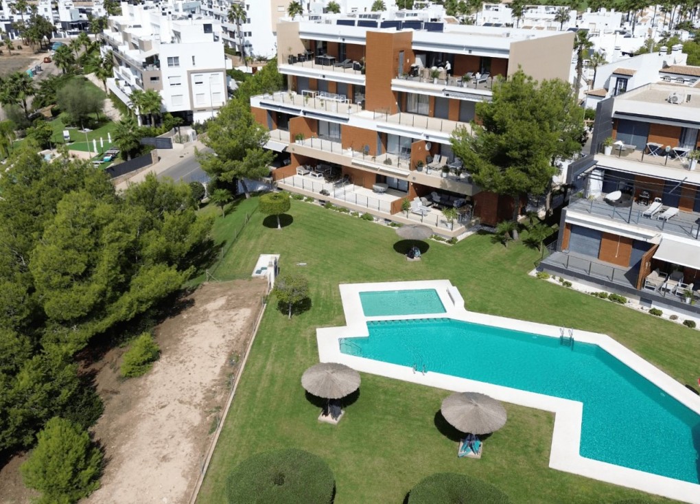 Resale - Apartment - Orihuela Costa - Villamartín