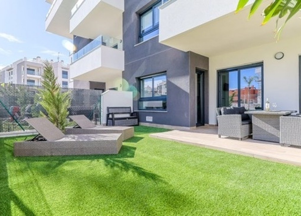 Resale - Apartment - Orihuela Costa - Villamartín