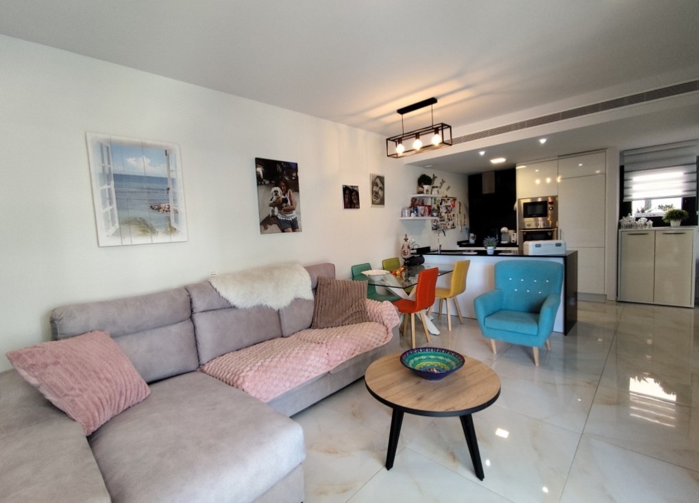 Resale - Apartment - Orihuela Costa
