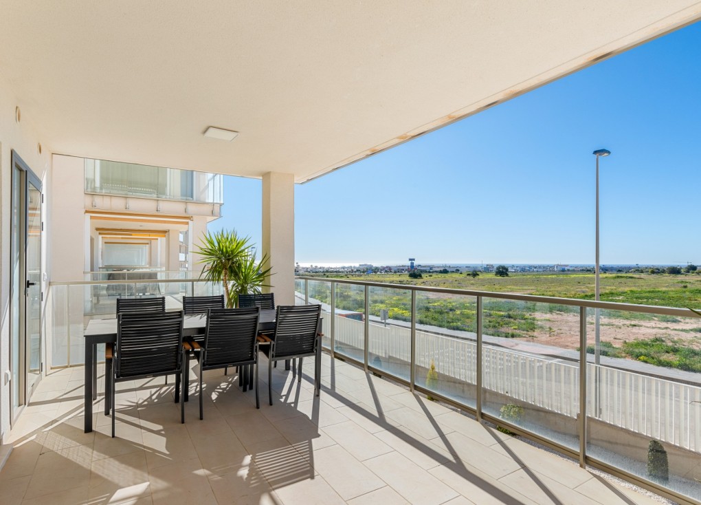 Resale - Apartment - Orihuela Costa