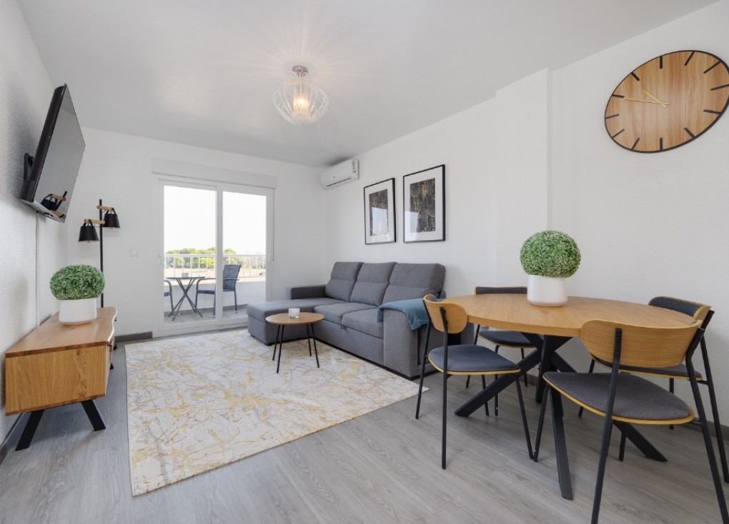 Resale - Apartment - Punta Prima