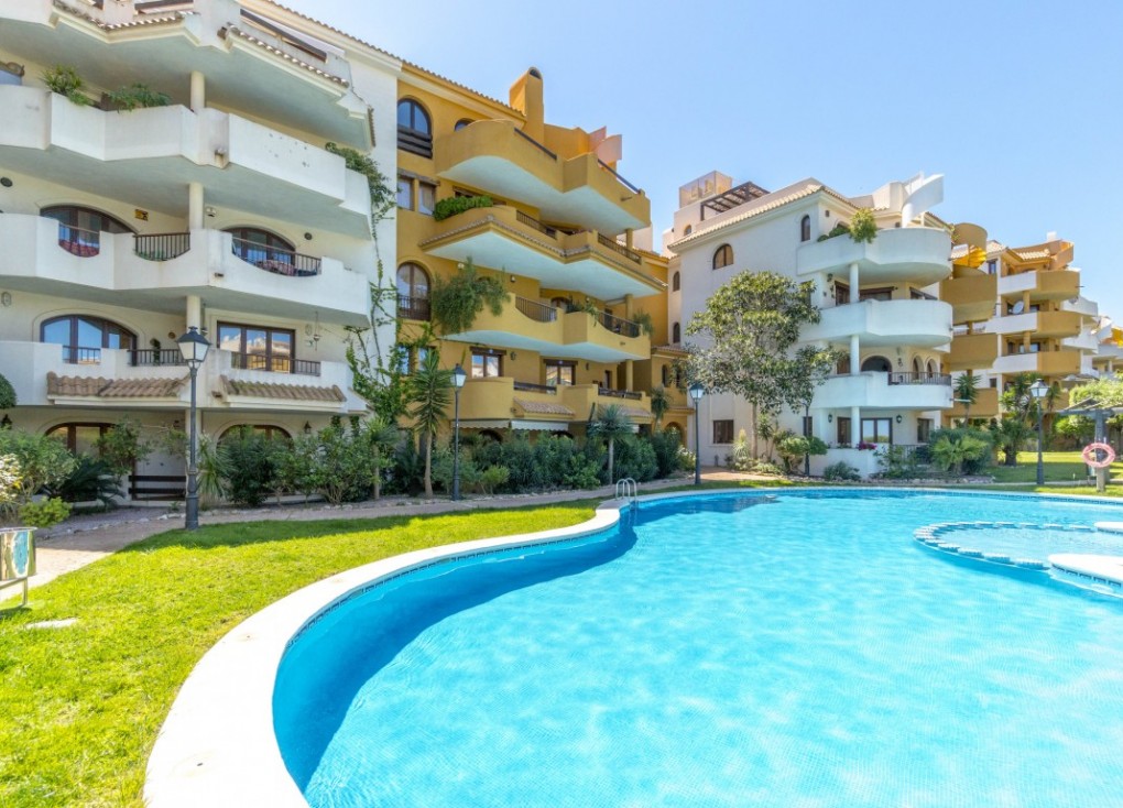 Resale - Apartment - Punta Prima