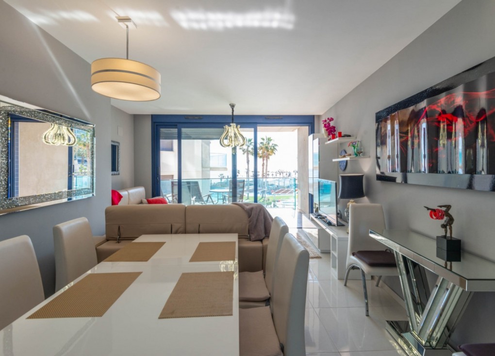 Resale - Apartment - Punta Prima