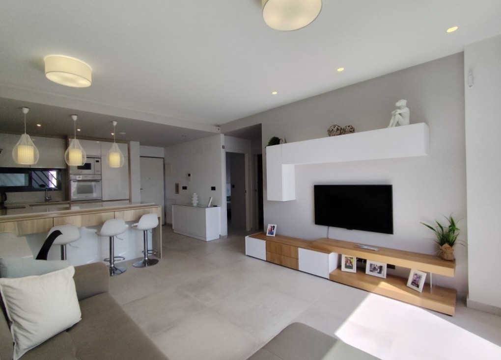Resale - Apartment - Top Floor Apartment - El Raso - Guardamar del Segura