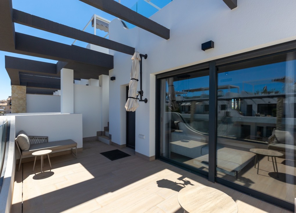 Resale - Apartment - Top Floor Apartment - Orihuela Costa - Punta Prima