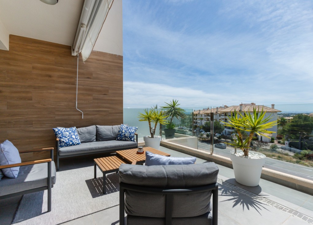 Resale - Apartment - Top Floor Apartment - Orihuela Costa - Villamartín