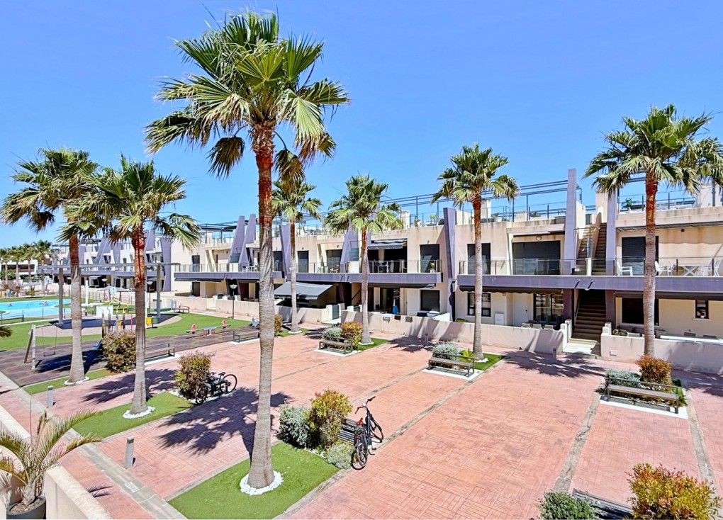 Resale - Apartment - Top Floor Apartment - Pilar de la Horadada - TORRE DE LA HORADADA