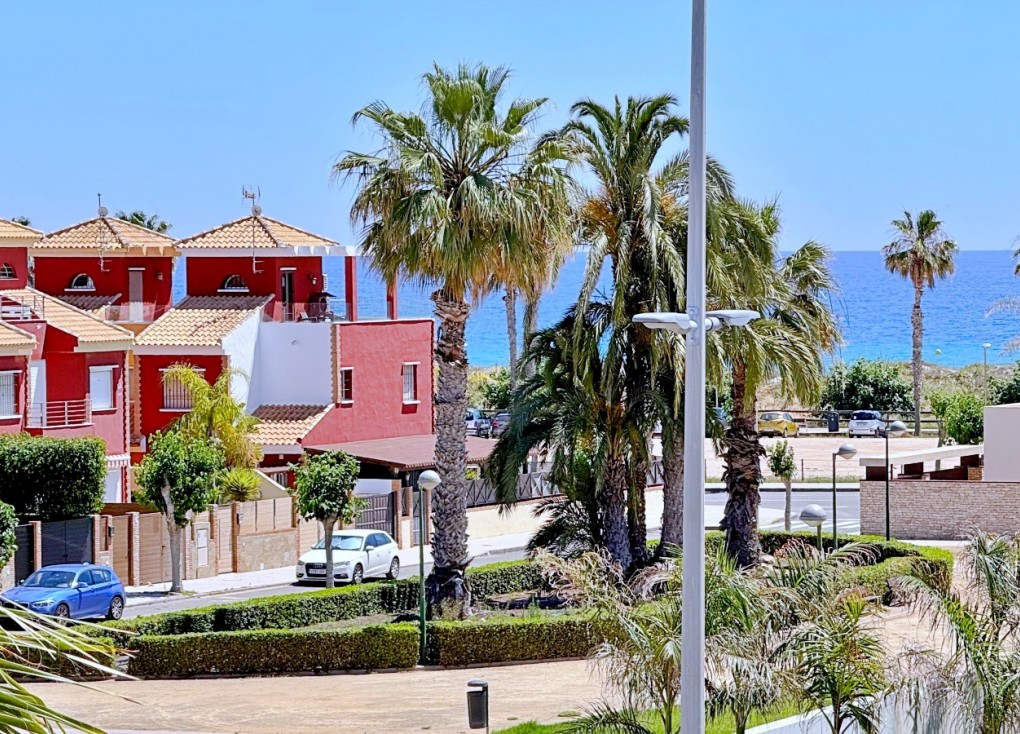 Resale - Apartment - Top Floor Apartment - Pilar de la Horadada - TORRE DE LA HORADADA