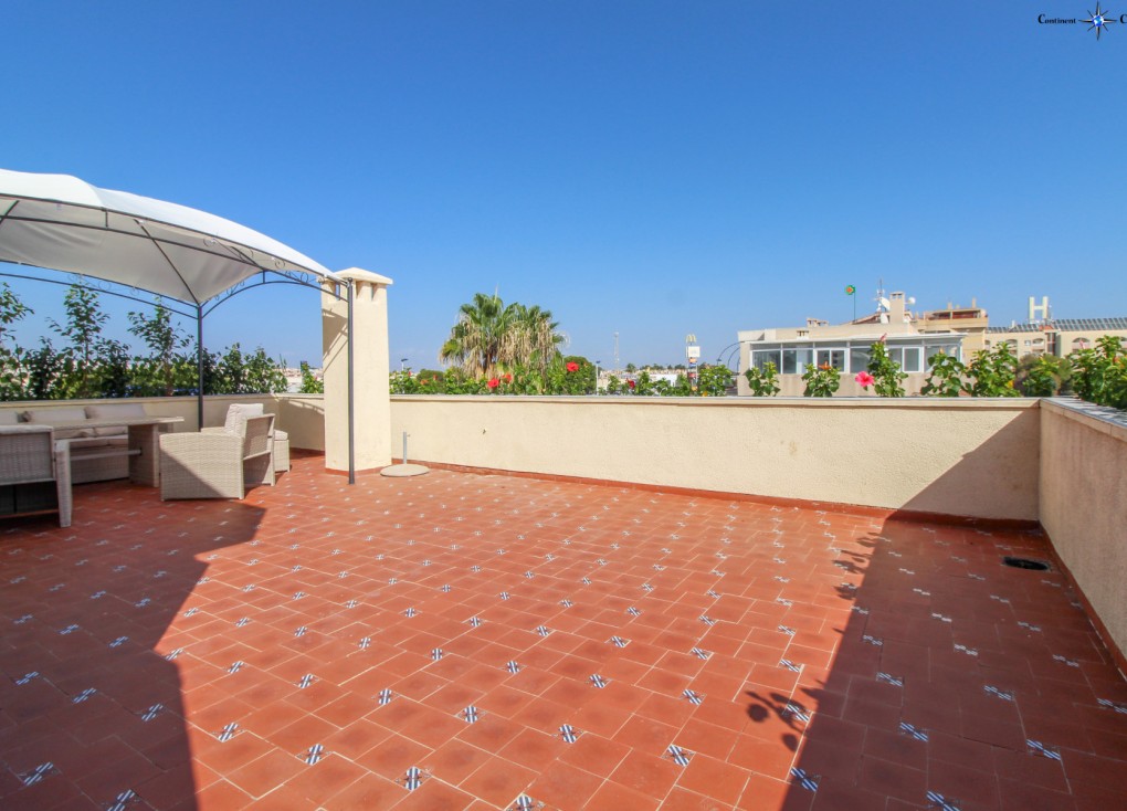 Resale - Apartment - Top Floor Apartment - Punta Prima
