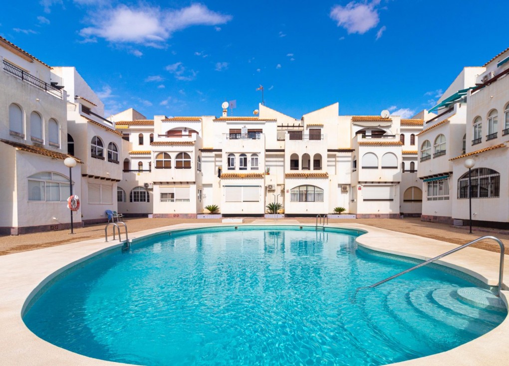 Resale - Apartment - Top Floor Apartment - Torrevieja - Acequion