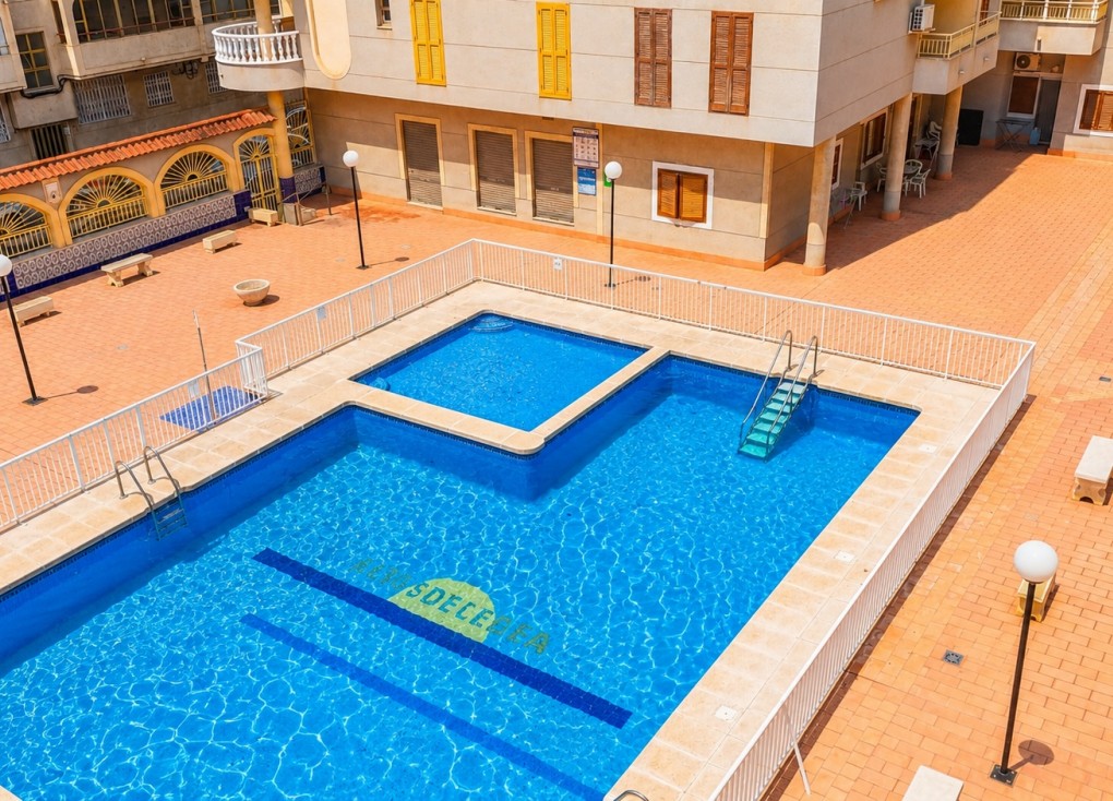 Resale - Apartment - Top Floor Apartment - Torrevieja - Acequion