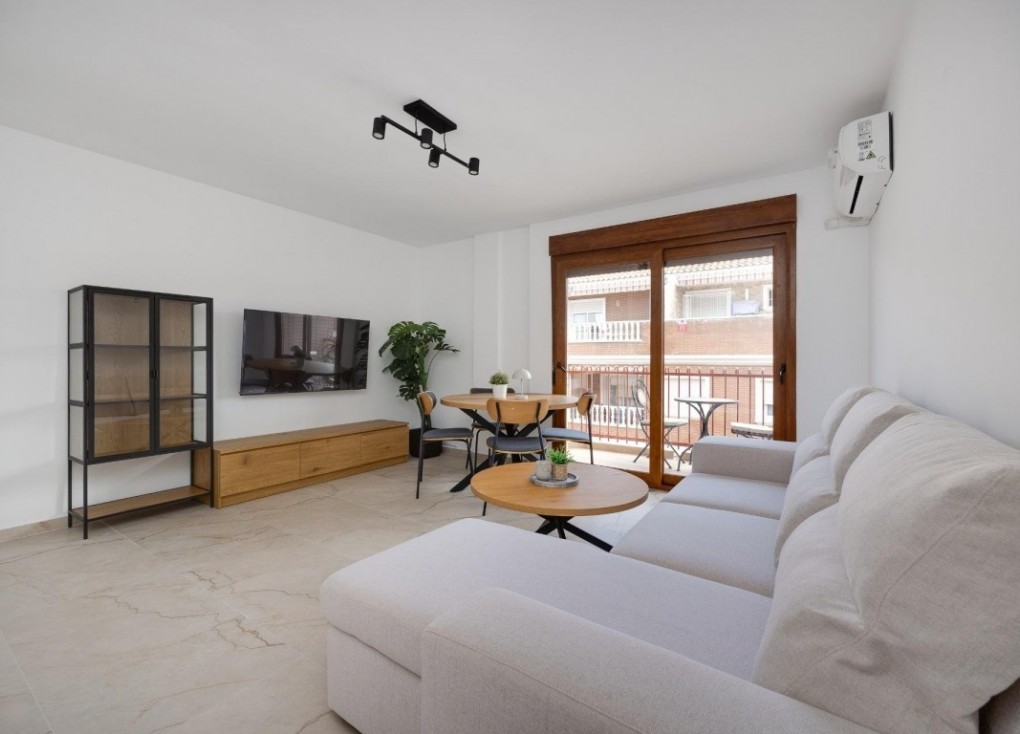 Resale - Apartment - Top Floor Apartment - Torrevieja - Acequion