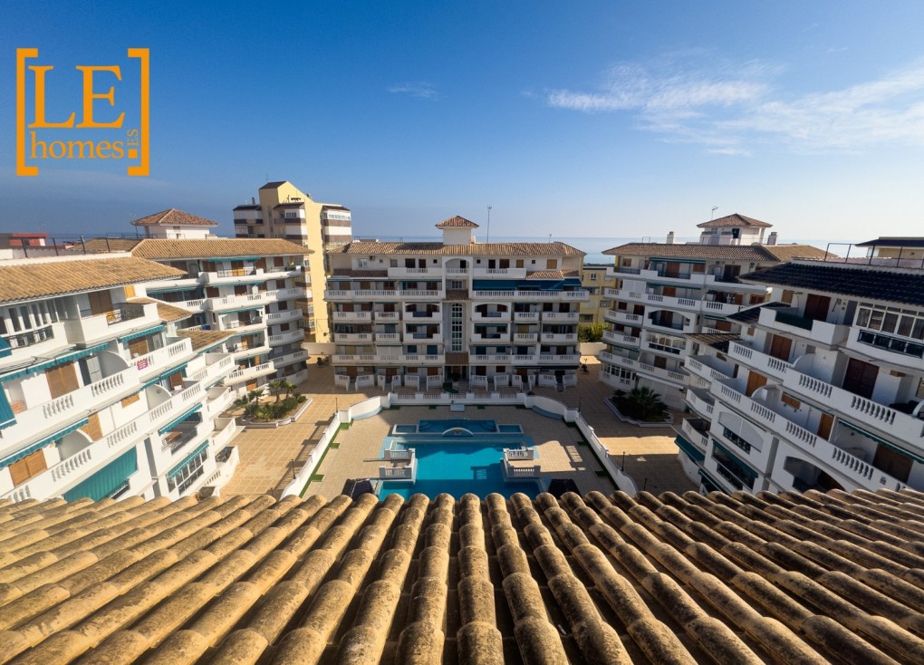 Resale - Apartment - Top Floor Apartment - Torrevieja - LA MATA