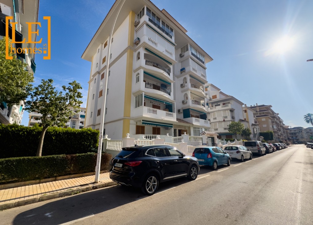 Resale - Apartment - Top Floor Apartment - Torrevieja - LA MATA
