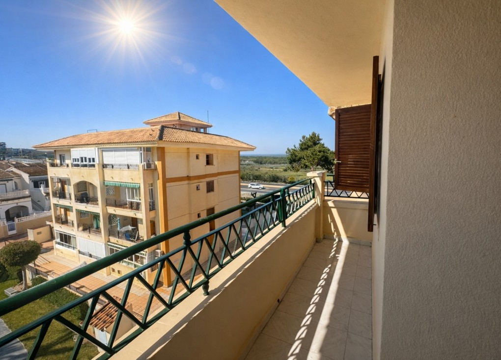 Resale - Apartment - Top Floor Apartment - Torrevieja - LA MATA