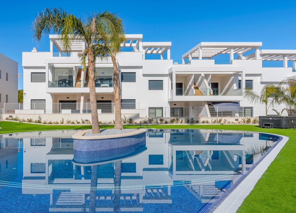 Resale - Apartment - Top Floor Apartment - Torrevieja - Los Balcones
