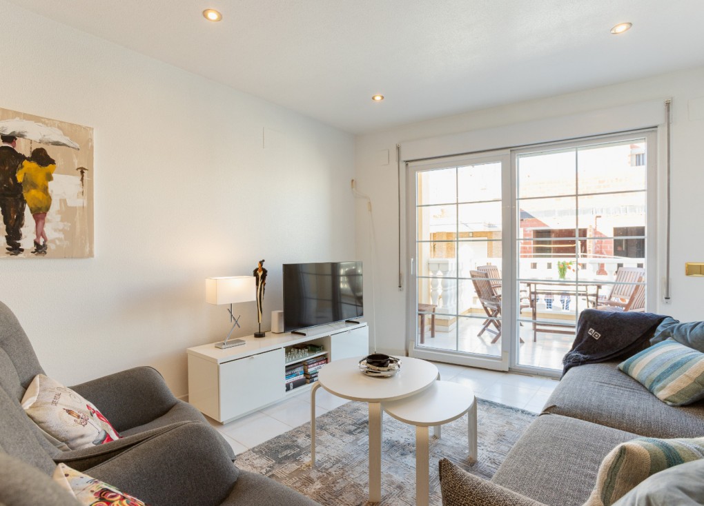 Resale - Apartment - Top Floor Apartment - Torrevieja - Playa de los Locos