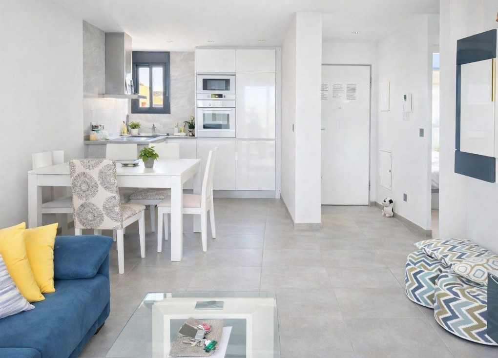 Resale - Apartment - Top Floor Apartment - Torrevieja - Punta Prima