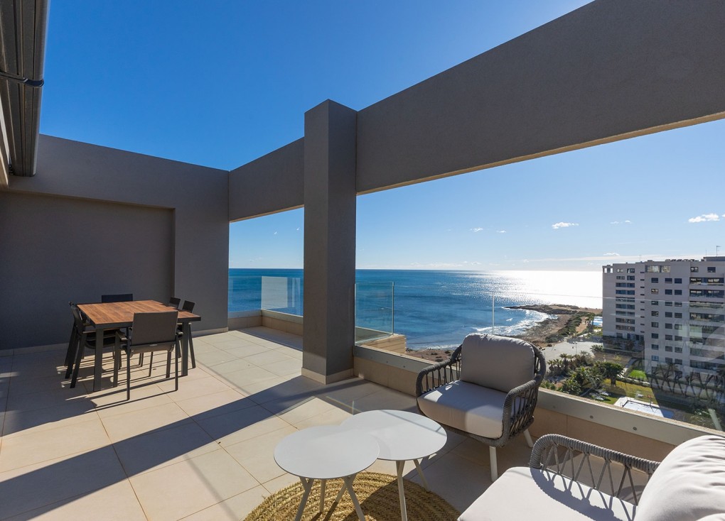 Resale - Apartment - Top Floor Apartment - Torrevieja - Punta Prima