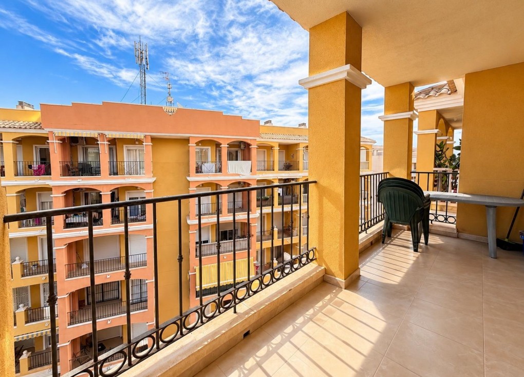 Resale - Apartment - Top Floor Apartment - Torrevieja - Torreblanca
