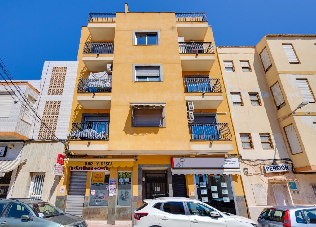Resale - Apartment - Top Floor Apartment - Torrevieja