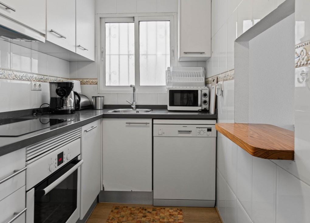 Resale - Apartment - Top Floor Apartment - Torrevieja